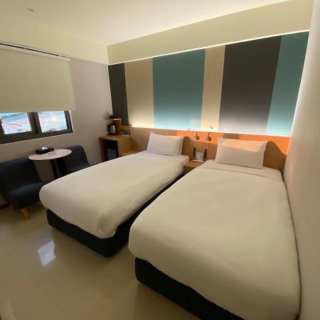 Pingtung 富光商旅酒店 外观 照片